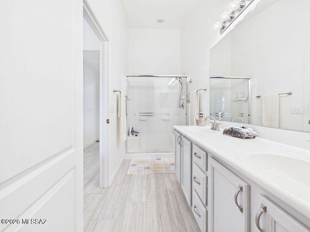 6827 S Star Ridge Place, Tucson, AZ 85757