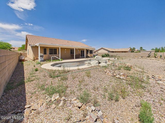6827 S Star Ridge Place, Tucson, AZ 85757