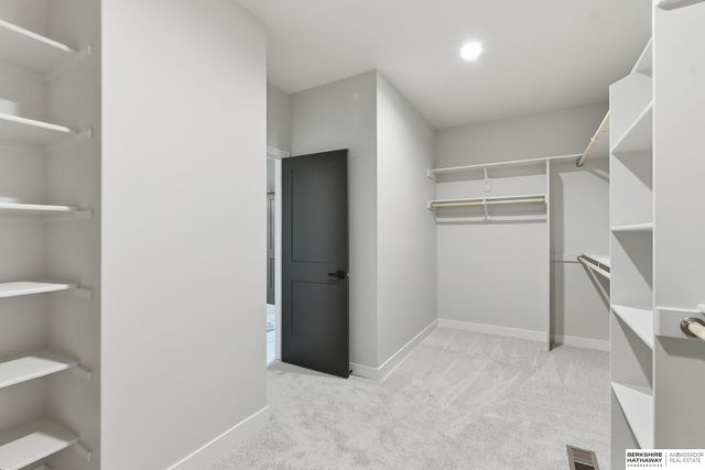 5404 N 196th Avenue, Elkhorn, NE 68022