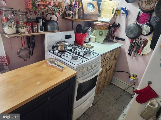 2154 BROWNING RD, Pennsauken, NJ 08110