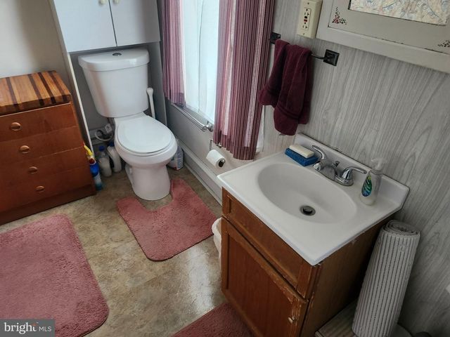 2154 BROWNING RD, Pennsauken, NJ 08110