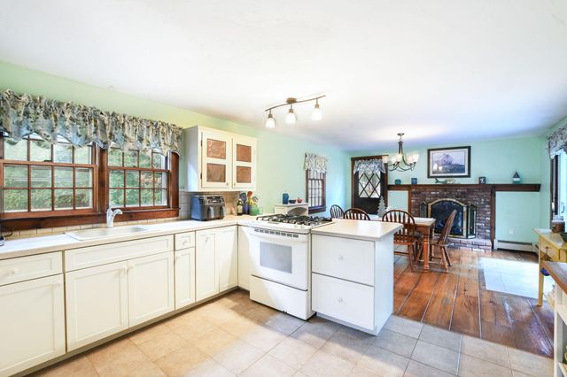 23 Old Fields Road, Sandwich, MA 02563