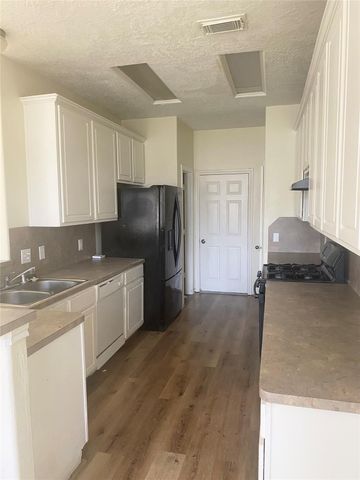 13064 Peppergate Lane, Houston, TX 77044