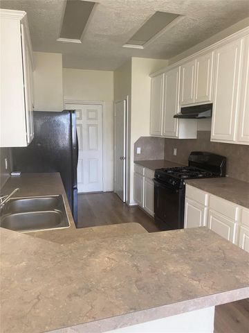 13064 Peppergate Lane, Houston, TX 77044