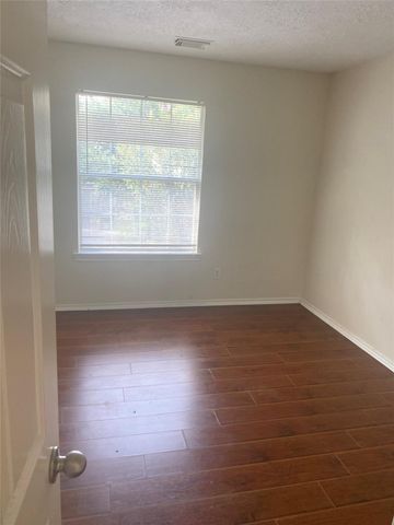 13064 Peppergate Lane, Houston, TX 77044