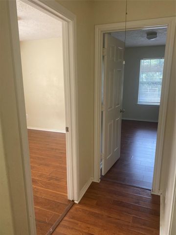 13064 Peppergate Lane, Houston, TX 77044
