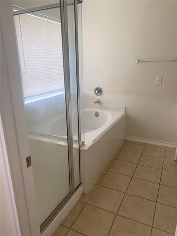 13064 Peppergate Lane, Houston, TX 77044