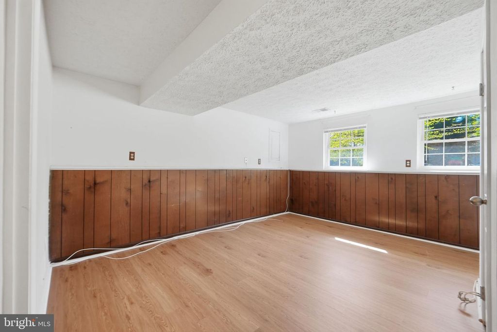 Image 20 of property listing at 10300 FORESTGROVE LN, Bowie, MD 20721