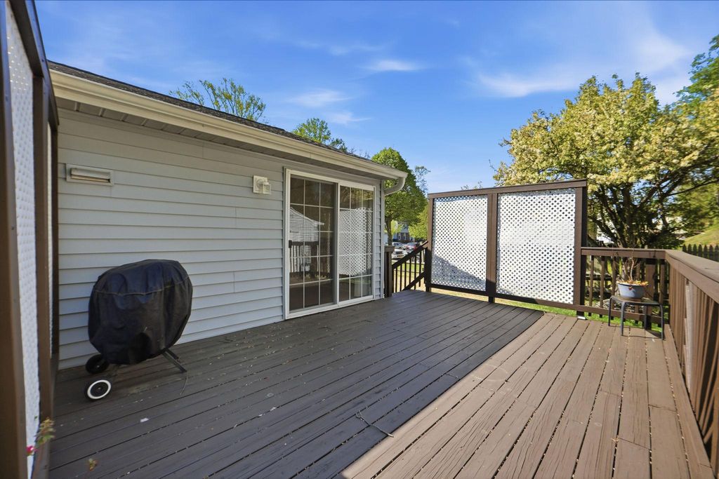 Image 26 of property listing at 10300 FORESTGROVE LN, Bowie, MD 20721