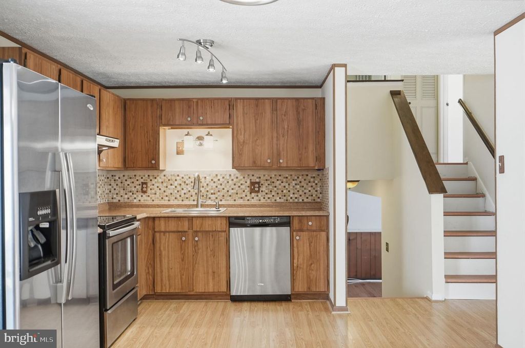 Image 8 of property listing at 10300 FORESTGROVE LN, Bowie, MD 20721