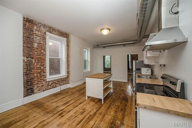 3531 California Avenue, St Louis, MO 63118