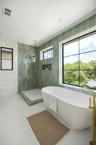 701-B Hi Circle North DR B, Horseshoe Bay, TX 78657