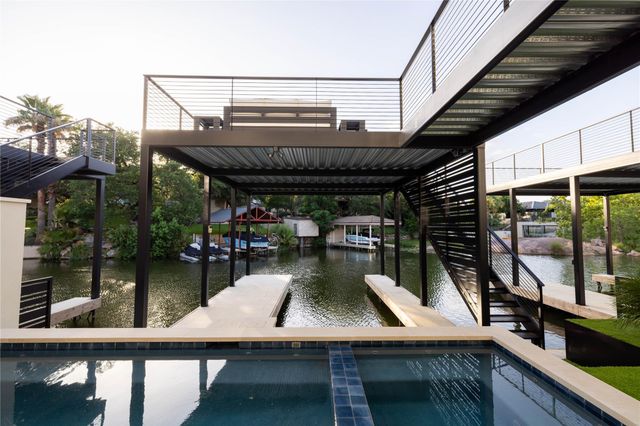 701-B Hi Circle North DR B, Horseshoe Bay, TX 78657