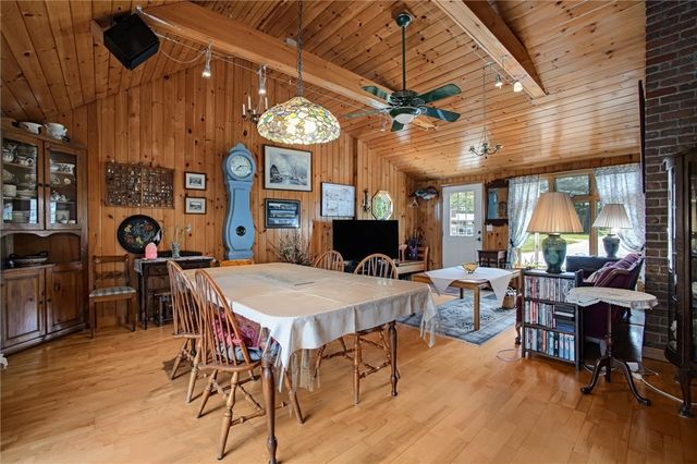 37 Nelson Road, Cranston, RI 02921