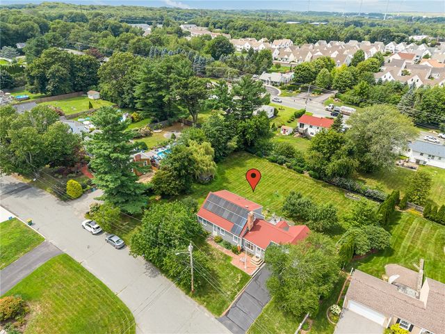 37 Nelson Road, Cranston, RI 02921