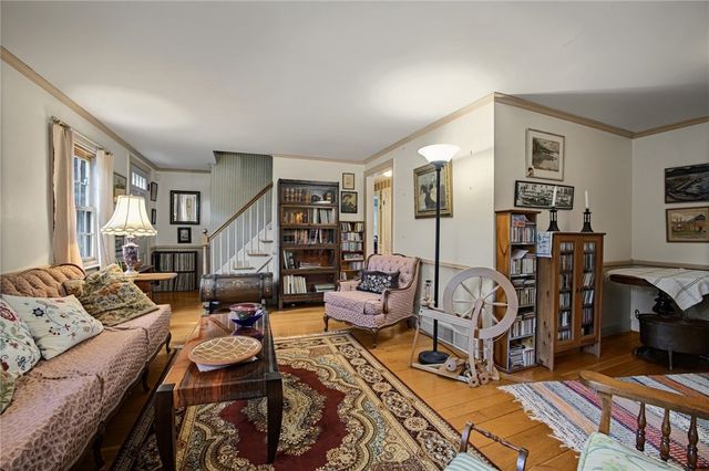 37 Nelson Road, Cranston, RI 02921