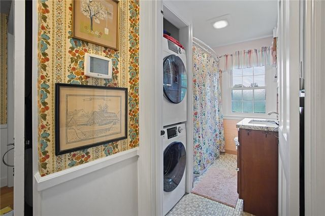 37 Nelson Road, Cranston, RI 02921