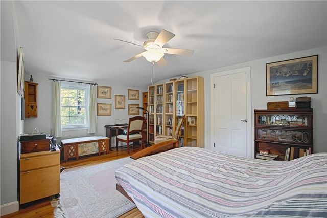 37 Nelson Road, Cranston, RI 02921