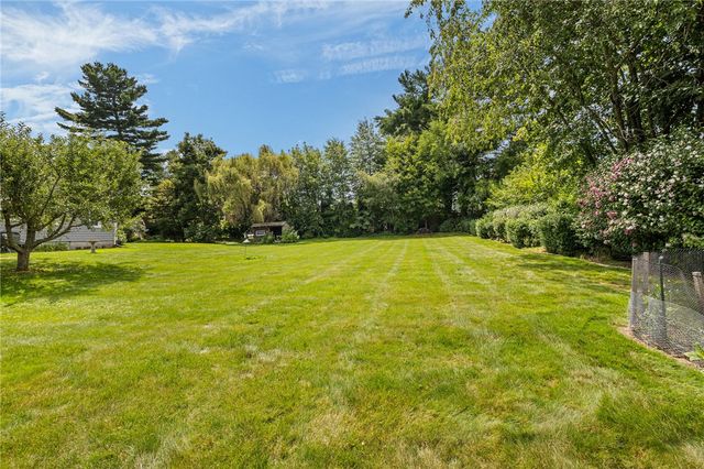 37 Nelson Road, Cranston, RI 02921