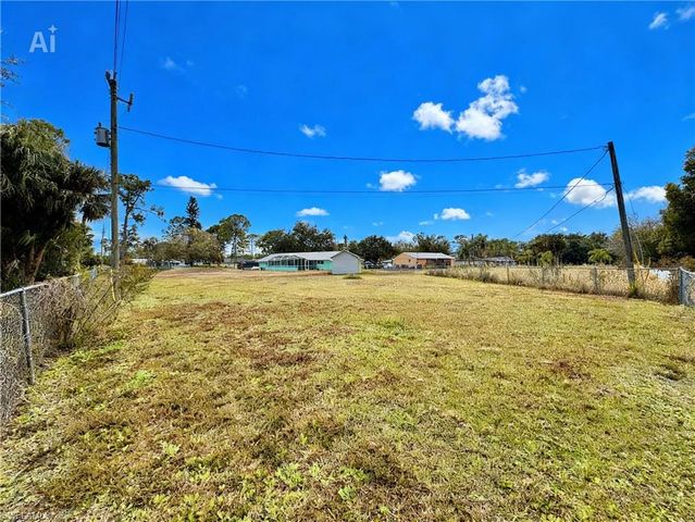 15830 Jade CT N, North Fort Myers, FL 33917