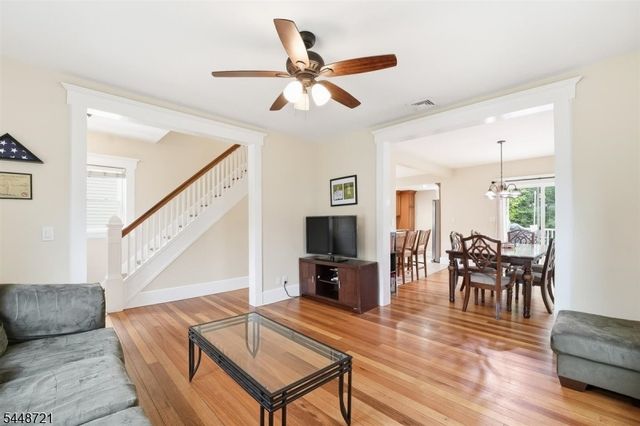 9 S Middaugh St, Somerville Boro, NJ 08876