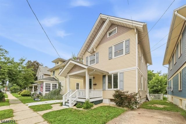9 S Middaugh St, Somerville Boro, NJ 08876