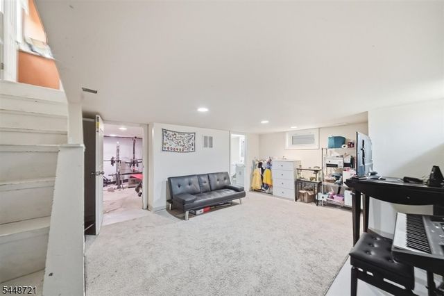 9 S Middaugh St, Somerville Boro, NJ 08876