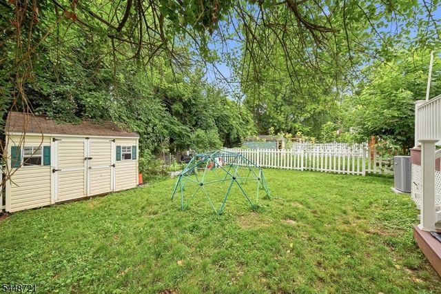 9 S Middaugh St, Somerville Boro, NJ 08876