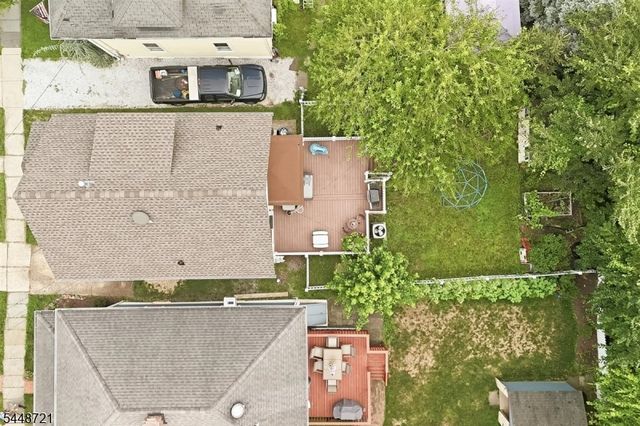 9 S Middaugh St, Somerville Boro, NJ 08876