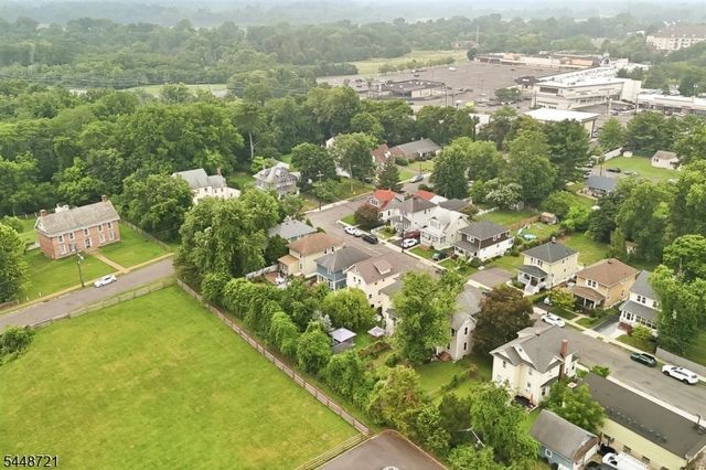 9 S Middaugh St, Somerville Boro, NJ 08876