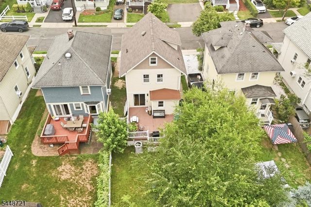 9 S Middaugh St, Somerville Boro, NJ 08876