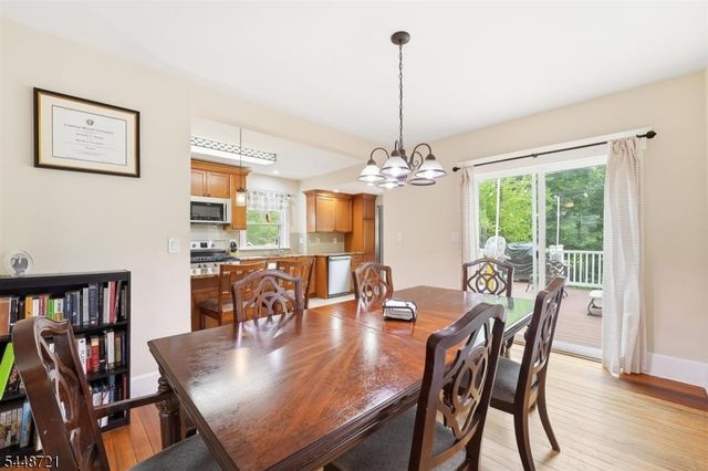 9 S Middaugh St, Somerville Boro, NJ 08876