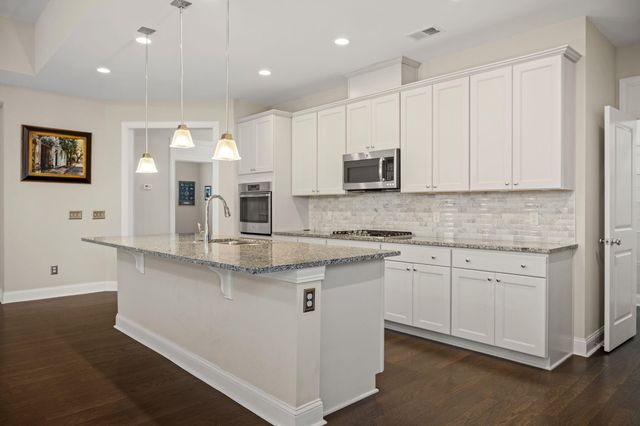 2012 Redback Drive, Summerville, SC 29483