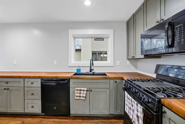 1059 Martin Luther King Jr Street, Grand Rapids, MI 49507