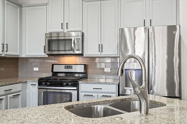 2721 Garlic Creek DR, Buda, TX 78610