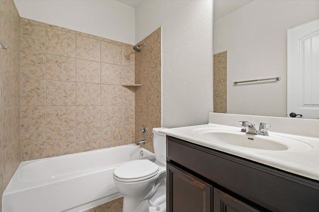 2721 Garlic Creek DR, Buda, TX 78610