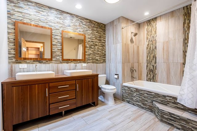 7920 Natoma Avenue, Burbank, IL 60459