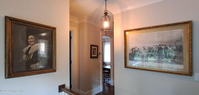 2328 Village Dr, Louisville, KY 40205