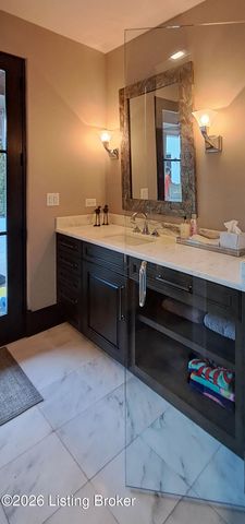 2328 Village Dr, Louisville, KY 40205