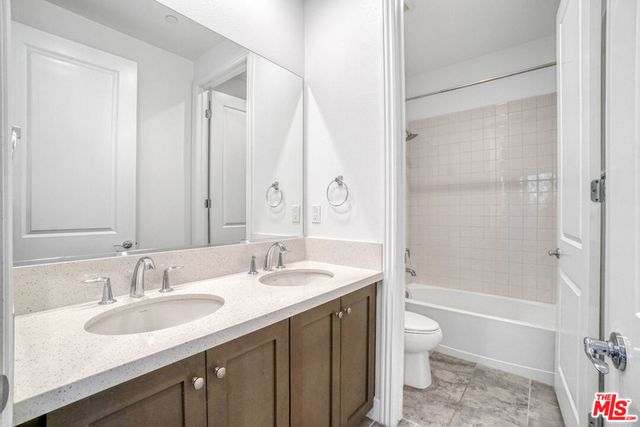 20705 W Chestnut Circle, Porter Ranch, CA 91326