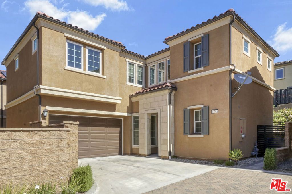 Image 1 of property listing at 20705 W Chestnut Circle, Porter Ranch, CA 91326