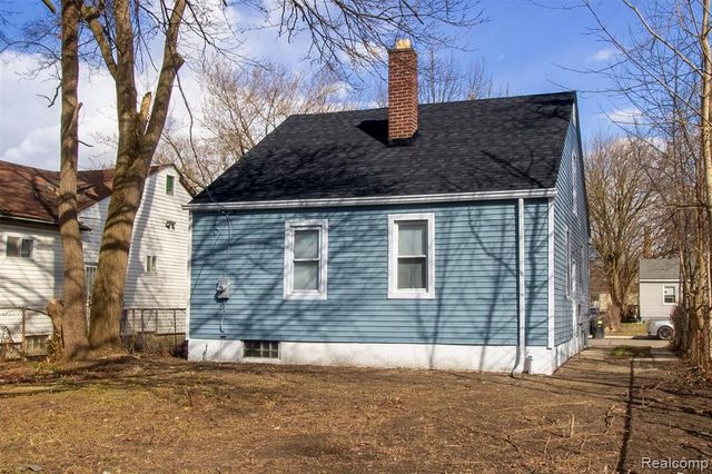 19341 Oakfield Street, Detroit, MI 48235