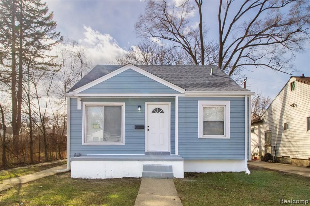 19341 Oakfield Street, Detroit, MI 48235