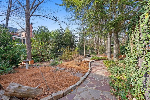 1002 Old Hickory Blvd, Brentwood, TN 37027