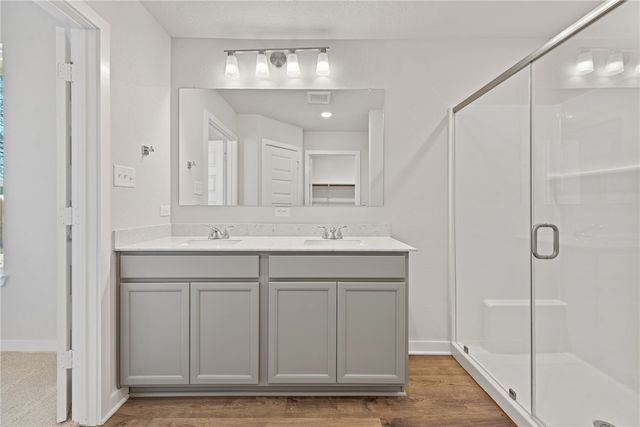 5665 Fox Bluff Drive, Bryan, TX 77807