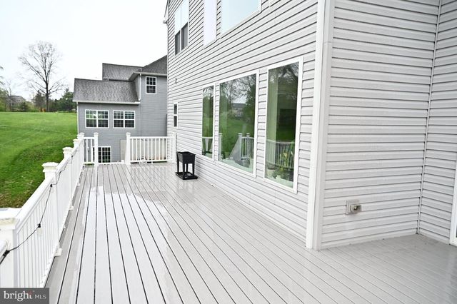 30 ANDREA LN, Gilbertsville, PA 19525