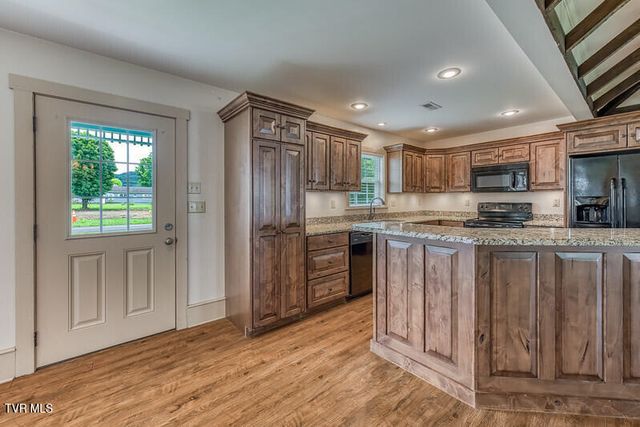 216 Main Street, Roan Mountain, TN 37687