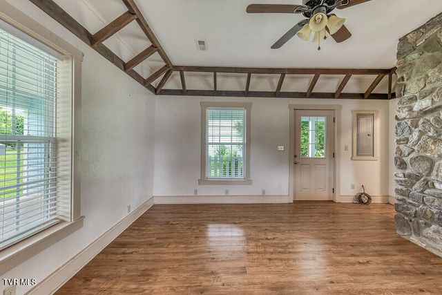 216 Main Street, Roan Mountain, TN 37687