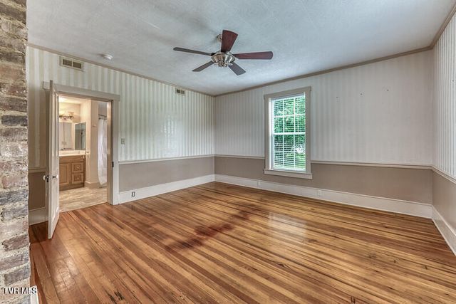 216 Main Street, Roan Mountain, TN 37687