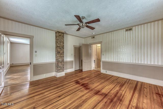 216 Main Street, Roan Mountain, TN 37687